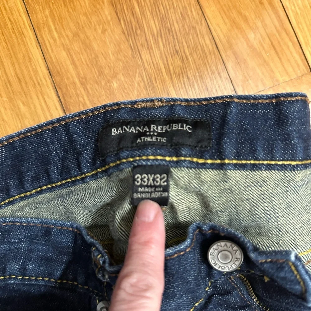 Banana Republic Men’s Athletic Jeans 33x32